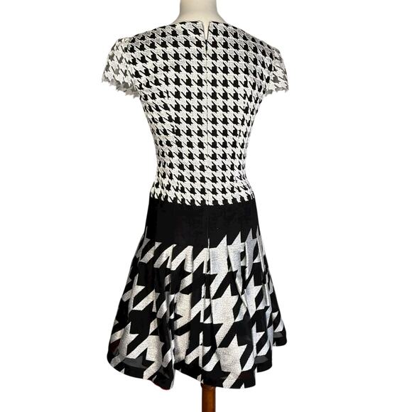 Peggy Jennings Vintage 1990s Houndstooth Dress Small - Picture 2 of 10
